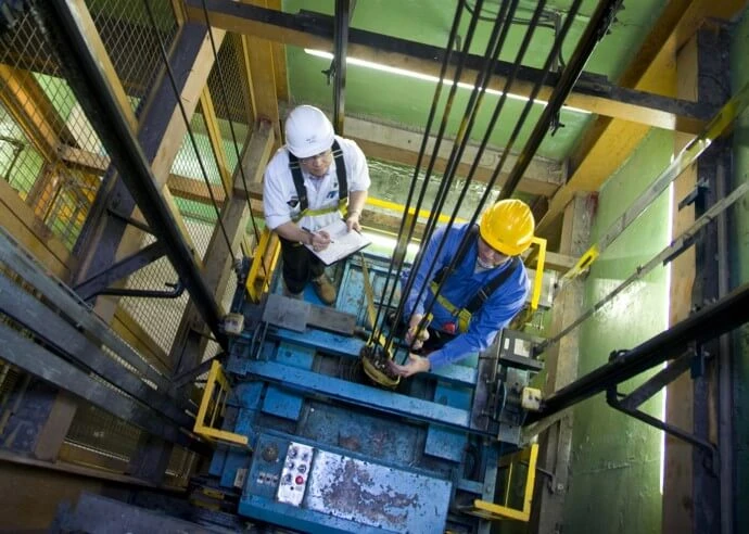 המדריך לתחזוקת המעלית – לשמור על בטיחות וחיסכון לאורך זמן